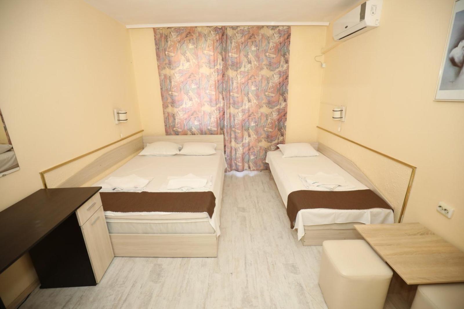 Family Hotel White House Pomorie Extérieur photo